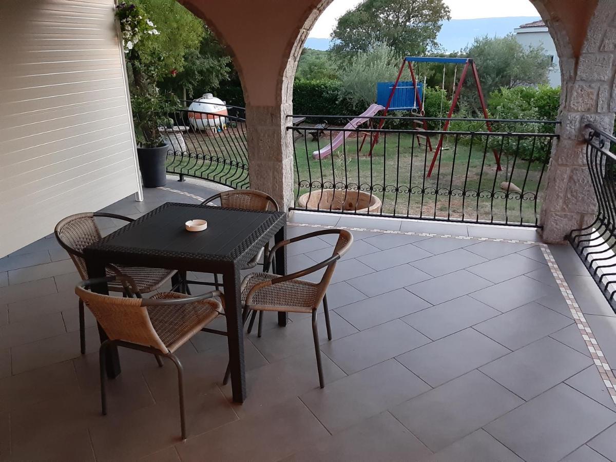 Natasa Apartments Krk Vrh  Екстериор снимка